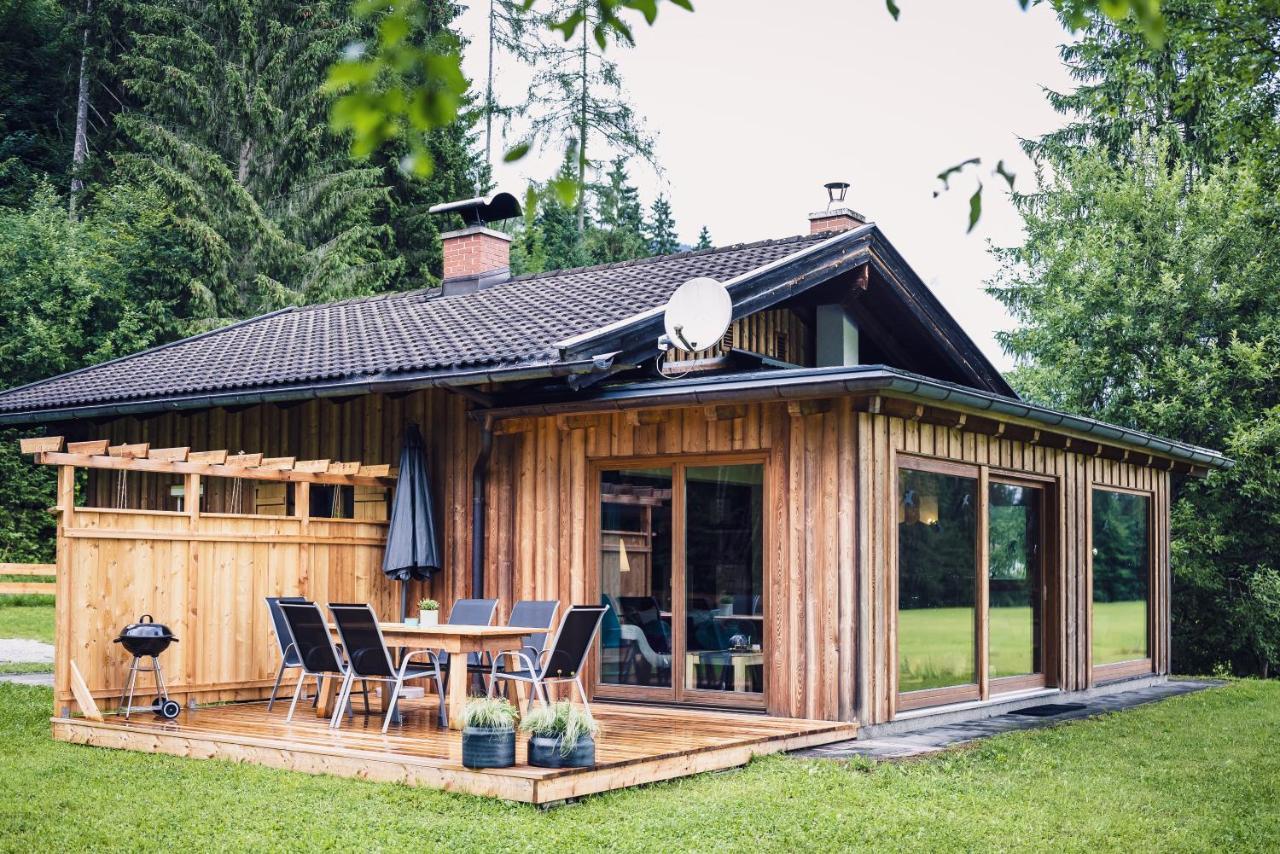 Die Laerchen-Lodge Maishofen Bagian luar foto